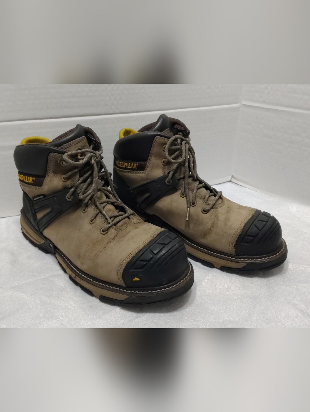 Caterpillar Excavator Superlite, Men # 11.5 US Composite Toe, Waterproof
